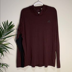 Men’s Pull-Over Tee with Hood in Maroon